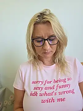 KaylinJan Live XXX Chat