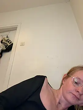 jannis1992 – Naživo XXX chat