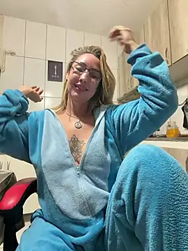 RAIRAsexy's Live XXX Chat
