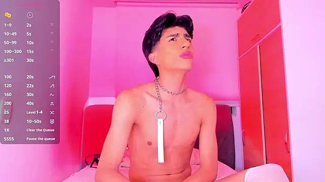 Erick_Velveth Adlı Modelin Canlı XXX Sohbeti