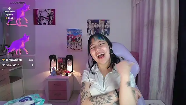 iris_sky লাইভ XXX চ্যাট