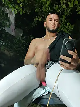 Chatroom XXX en direct de PIGHIGHDIRTY_p0