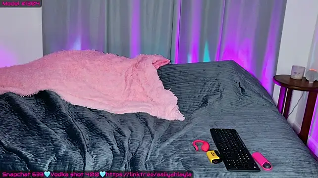 AaliyahLaylahn Live XXX chat