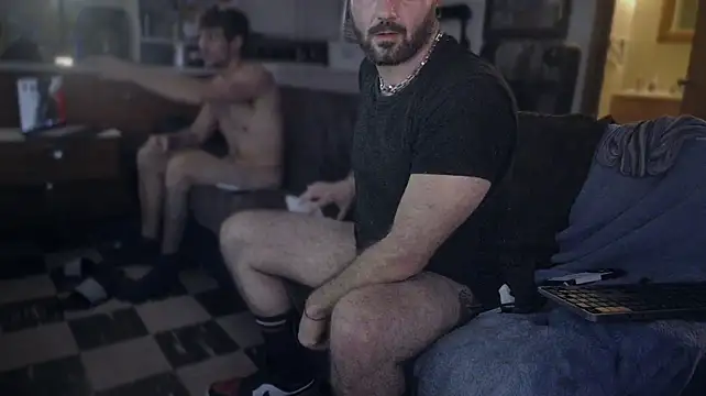 Chatroom XXX en direct de Tucker_pdmax