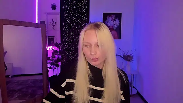 ElodieRenaud's Live XXX Chat