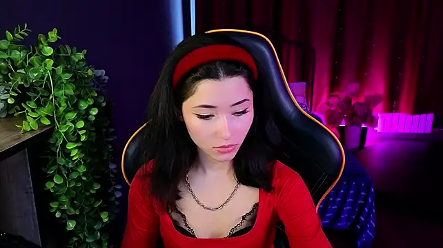 دردشة RedMidnight الجنسية المباشرة