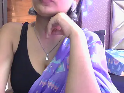 miss-riyaa XXX чат на живо