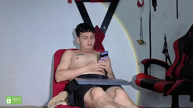GoldenBoyDuo Live XXX Chat