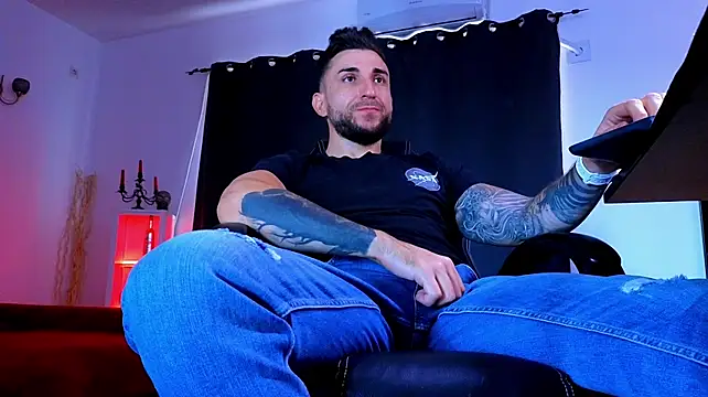 MightyAaron66 Chat XXX live
