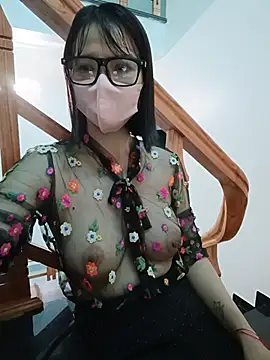 Chat XXX en directo de Emma_Linh