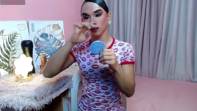 VivienneLuxe's Live XXX Chat