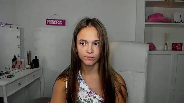 dirtyxEmily Chat XXX in diretta