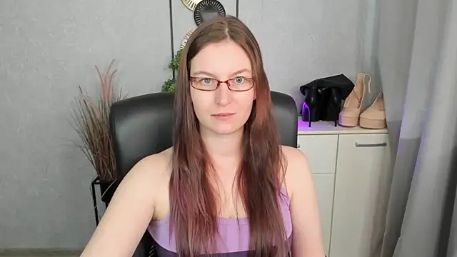 Chat +18 de emmaxDelight ao vivo