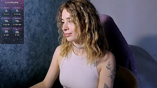 ZoyaMill's Live XXX Chat