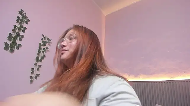 Chat +18 de Brittany_G ao vivo