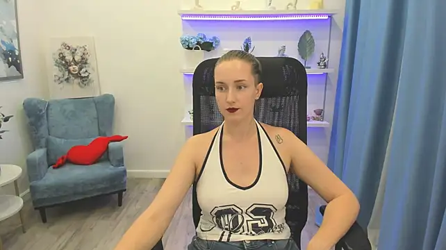 CaseyTerini Adlı Modelin Canlı XXX Sohbeti