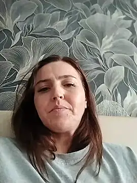 SweetyMommy77's Live XXX Chat