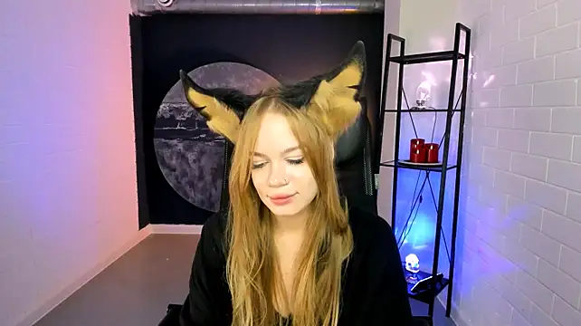 دردشة AmyNox الجنسية المباشرة