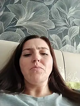 Онлайн чат XXX SweetyMommy77