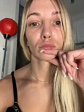 Adelina0001 Live XXX-chat