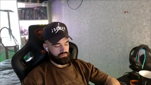 Chat +18 de _Serious_Man ao vivo