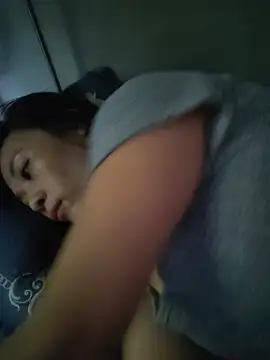 Cums_hot 现场XXX聊天