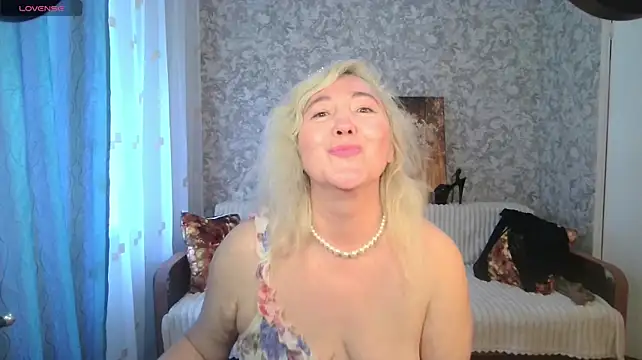 دردش ة LadyKriss الجنسية المباشرة