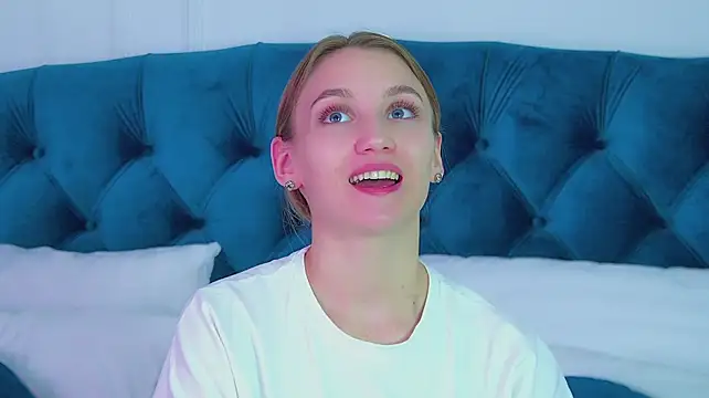 XXX chat uživo modela StacyEvances