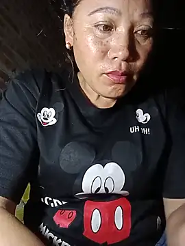 Jooj- live XXX chat