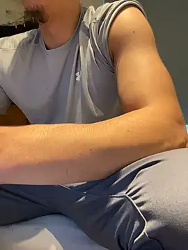 Hotdickxl live XXX chat