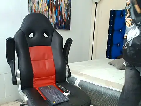 XXX chat uživo modela connor_launther_
