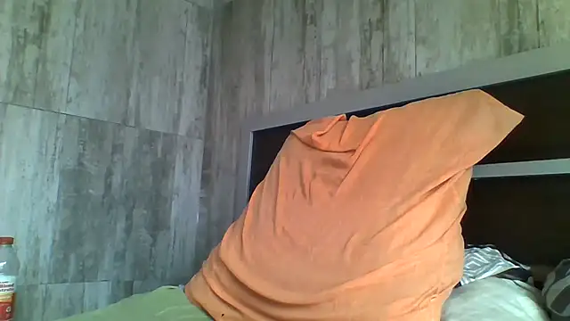 XXX chat uživo modela longdickson12345