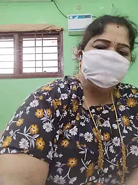 Tamil-mayasri Chat XXX in diretta