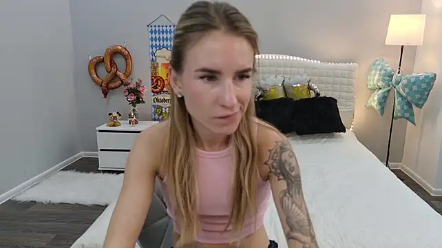 DeboraHorny Chat XXX in diretta