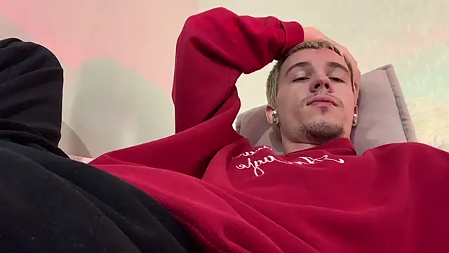 Jeremy1Scott Live XXX-Chat