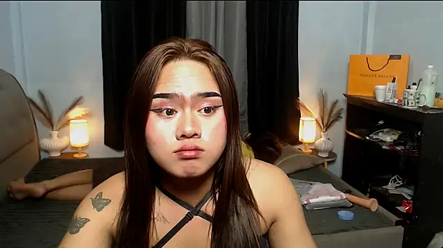 horsecock_xyra's Live XXX Chat