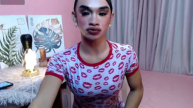 VivienneLuxe's Live XXX Chat