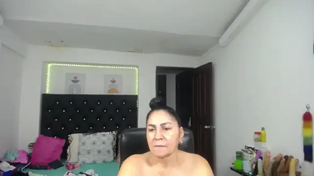 mature_bigboobs10 现场XXX聊天
