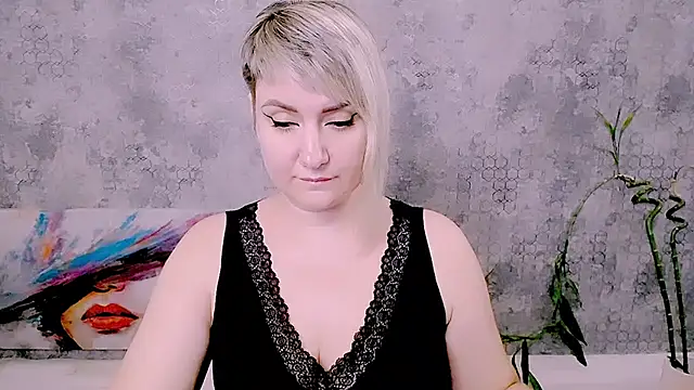 Djullia Live XXX-Chat