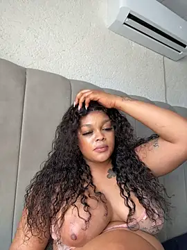 Iam-Sharifa's Live XXX Chat