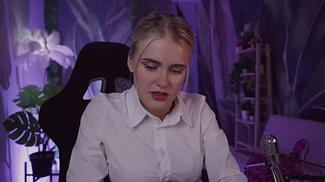 XXX chat uživo modela KattyWilde