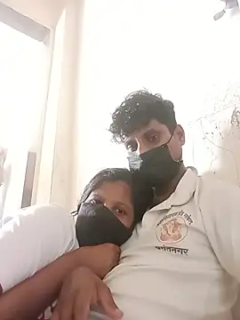 Prajakta123 Webcam-Show