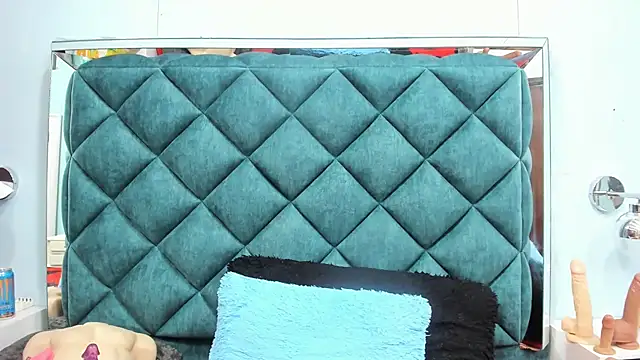 Chatroom XXX en direct de PENELOPELEWISs