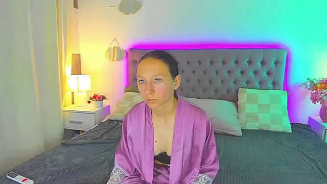 XXX chat uživo modela VanessaSims