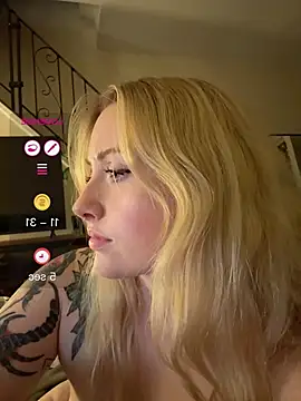 seeunexttuesday's Live XXX Chat
