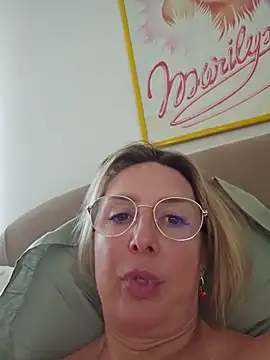 MariaRichi_ Chat XXX in diretta
