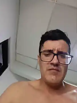 WildMatthew live XXX chat
