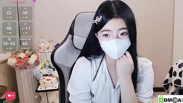 Nina_777_'s Live XXX Chat