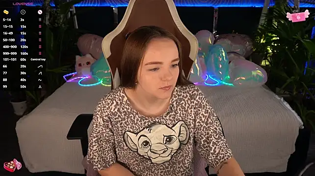 Živý XXX chat FoxyShy