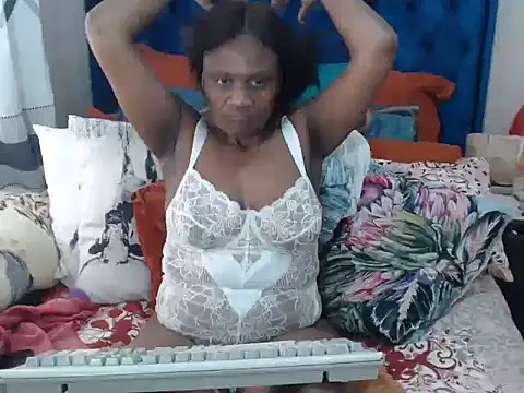 Chat +18 de CLASSYMLF ao vivo